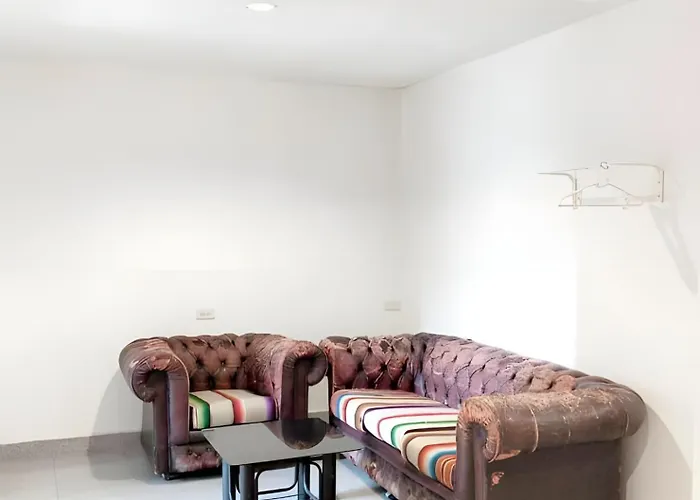 Mitr Sukhumvit 2 - Bts Nana Apartment
