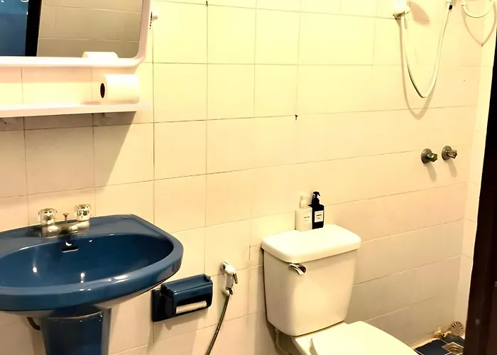 Mitr Sukhumvit 2 - Bts Nana Apartment *