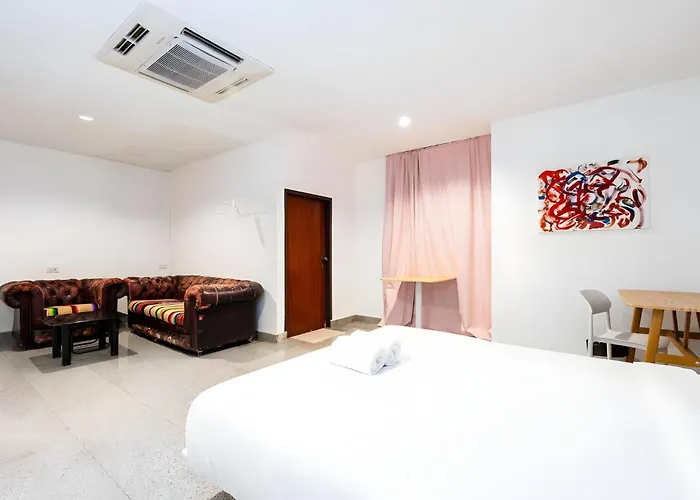 Mitr Sukhumvit 2 - Bts Nana Apartment Bangkok