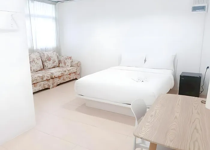 Mitr Sukhumvit 2 - Bts Nana Apartment Bangkok